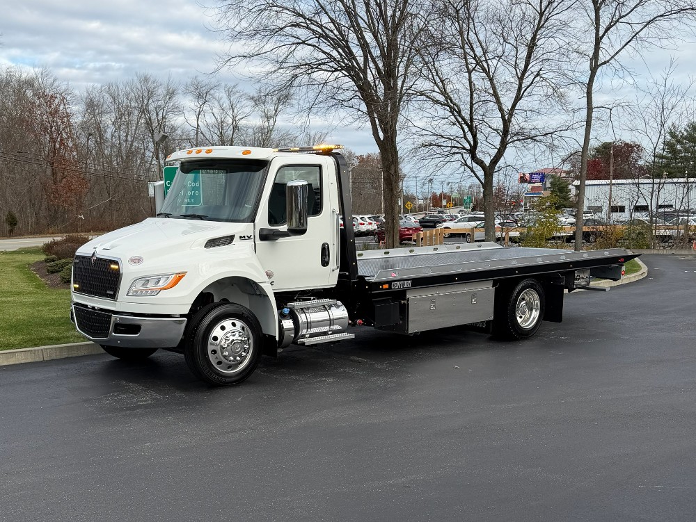 2025 International MV (Key# 1982) 2